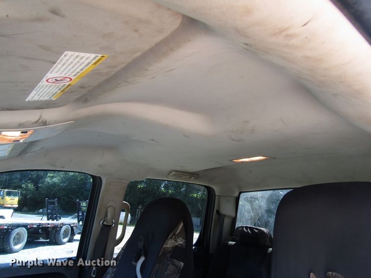 image for item FJ9700 2012 Chevrolet Silverado 2500HD Crew Cab pickup truck