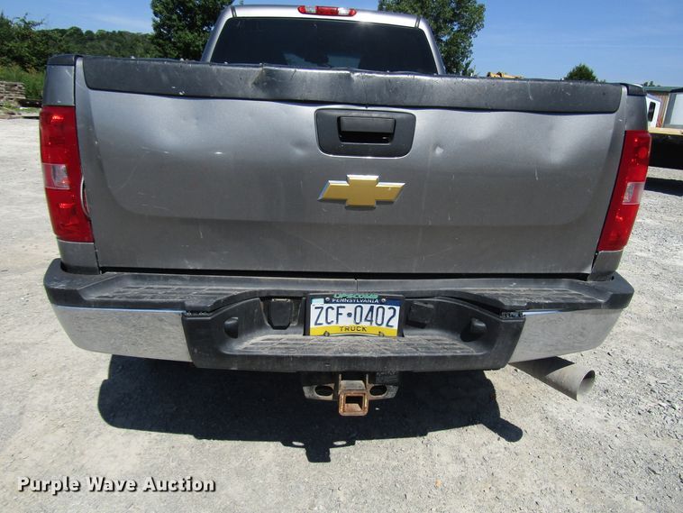 image for item FJ9700 2012 Chevrolet Silverado 2500HD Crew Cab pickup truck