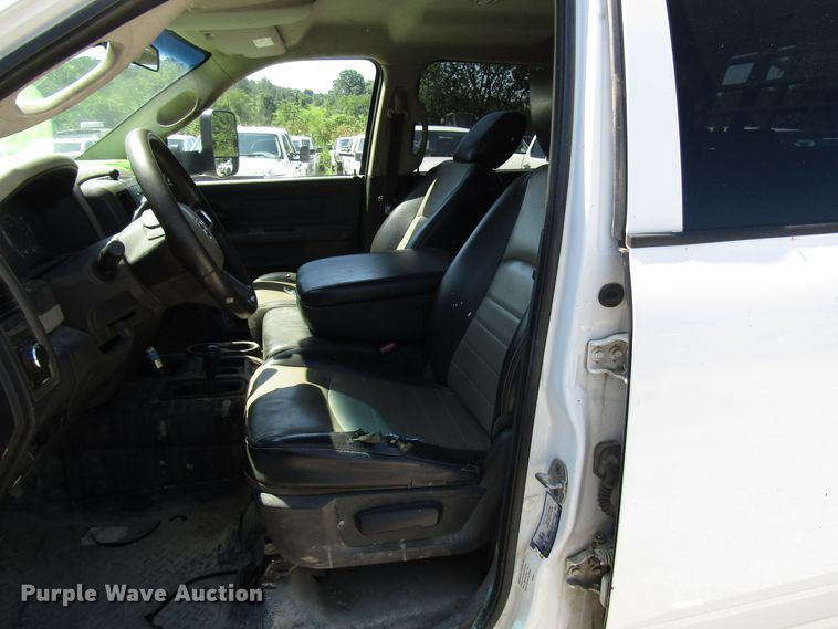 image for item FJ9706 2011 Dodge Ram 5500 Crew Cab flatbed truck