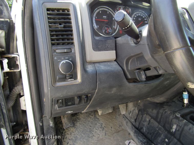 image for item FJ9706 2011 Dodge Ram 5500 Crew Cab flatbed truck