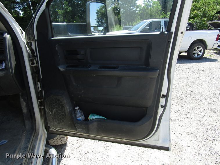 image for item FJ9706 2011 Dodge Ram 5500 Crew Cab flatbed truck