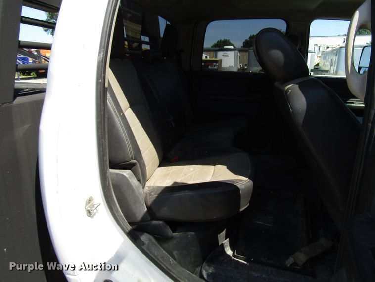 image for item FJ9706 2011 Dodge Ram 5500 Crew Cab flatbed truck