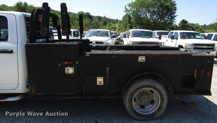 image for item FJ9706 2011 Dodge Ram 5500 Crew Cab flatbed truck