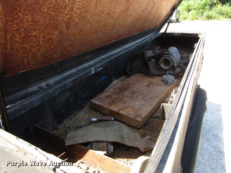 image for item FJ9706 2011 Dodge Ram 5500 Crew Cab flatbed truck