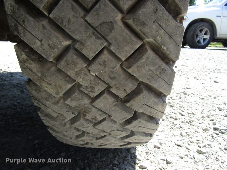 image for item FJ9706 2011 Dodge Ram 5500 Crew Cab flatbed truck