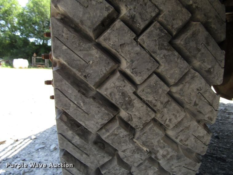 image for item FJ9706 2011 Dodge Ram 5500 Crew Cab flatbed truck