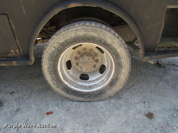 image for item FJ9706 2011 Dodge Ram 5500 Crew Cab flatbed truck