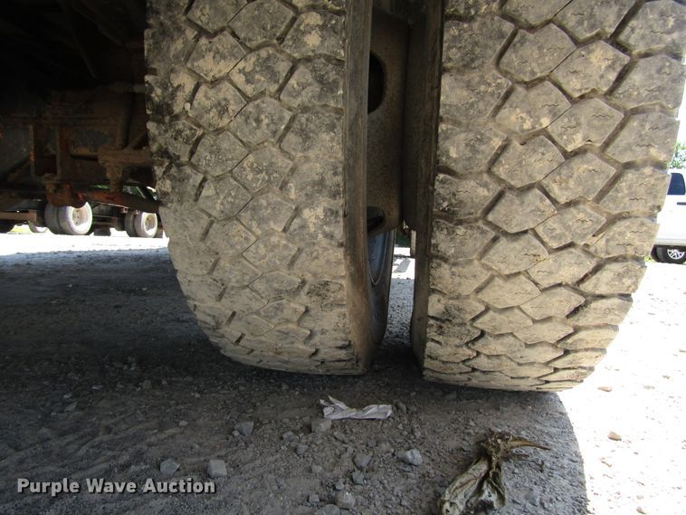 image for item FJ9706 2011 Dodge Ram 5500 Crew Cab flatbed truck