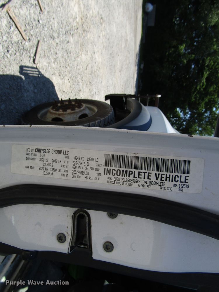 image for item FJ9706 2011 Dodge Ram 5500 Crew Cab flatbed truck