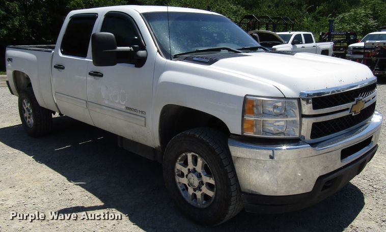 image for item FJ9710 2012 Chevrolet Silverado 2500HD Crew Cab pickup truck
