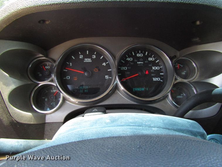 image for item FJ9710 2012 Chevrolet Silverado 2500HD Crew Cab pickup truck