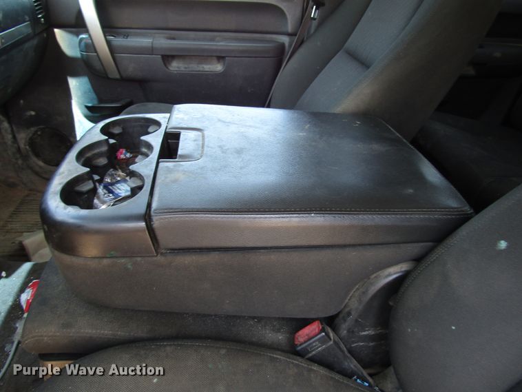 image for item FJ9710 2012 Chevrolet Silverado 2500HD Crew Cab pickup truck