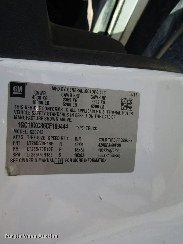 image for item FJ9710 2012 Chevrolet Silverado 2500HD Crew Cab pickup truck