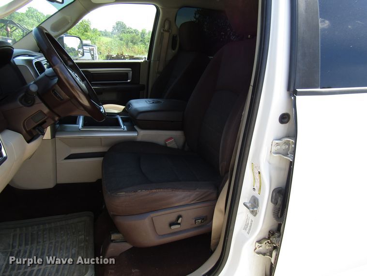 image for item FJ9712 2014 Dodge Ram 2500 Crew Cab pickup truck