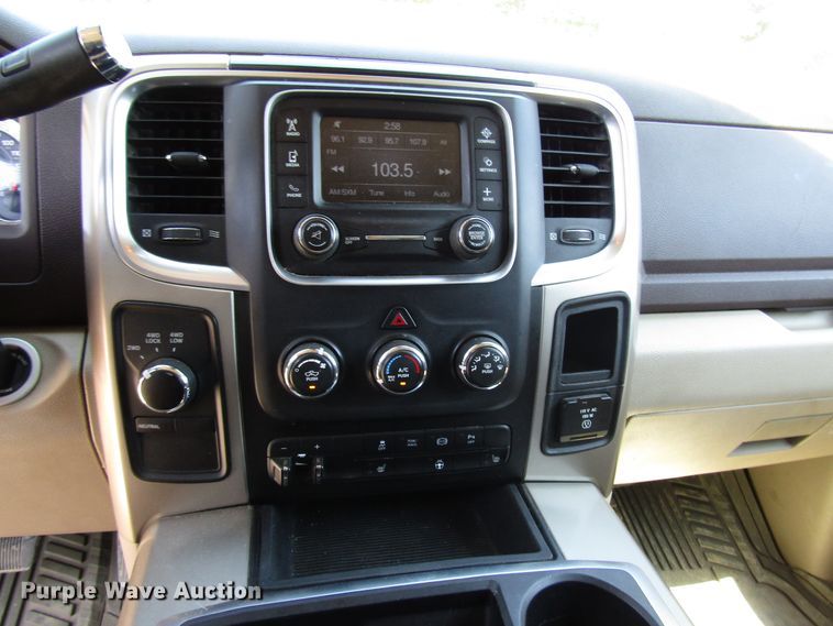 image for item FJ9712 2014 Dodge Ram 2500 Crew Cab pickup truck