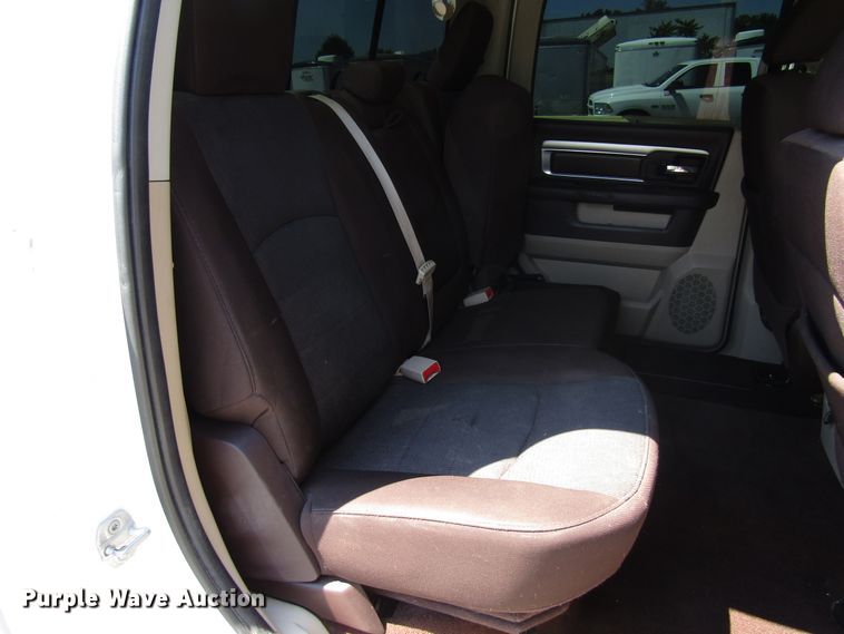 image for item FJ9712 2014 Dodge Ram 2500 Crew Cab pickup truck