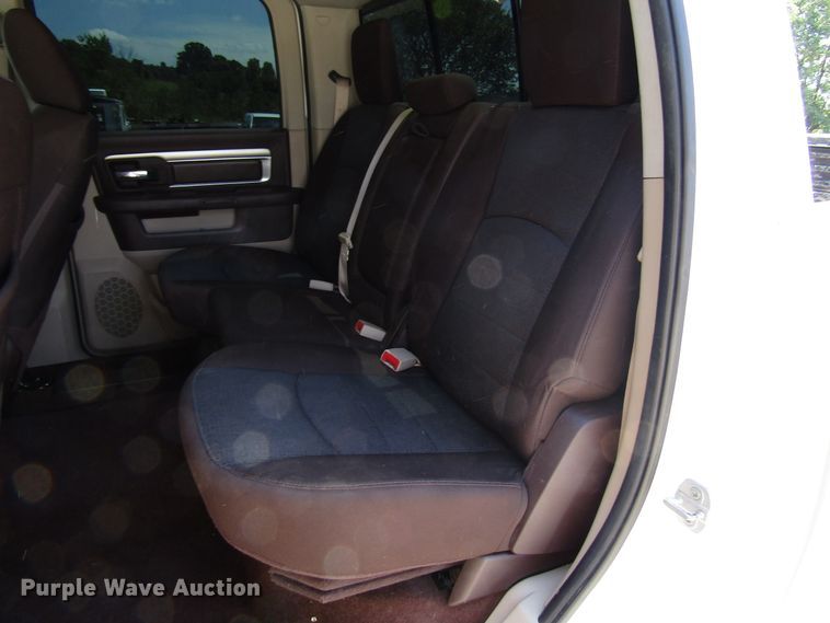 image for item FJ9712 2014 Dodge Ram 2500 Crew Cab pickup truck