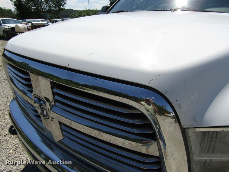 image for item FJ9712 2014 Dodge Ram 2500 Crew Cab pickup truck