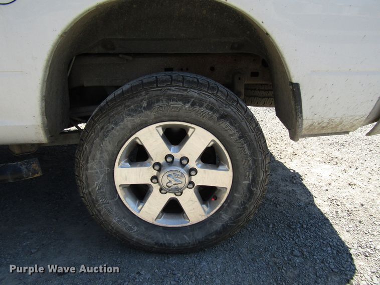 image for item FJ9712 2014 Dodge Ram 2500 Crew Cab pickup truck