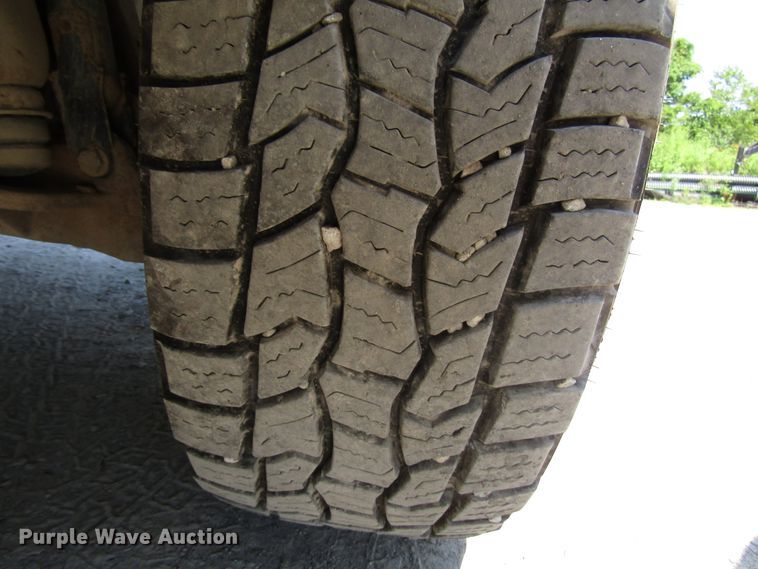 image for item FJ9713 2012 Chevrolet Silverado 2500HD Crew Cab pickup truck