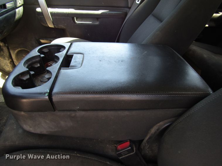 image for item FJ9714 2013 GMC Sierra 2500HD Crew Cab pickup truck