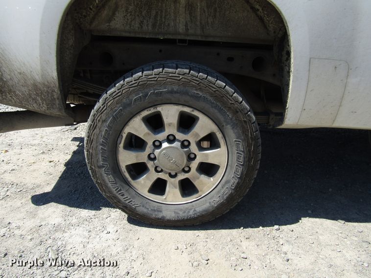 image for item FJ9714 2013 GMC Sierra 2500HD Crew Cab pickup truck