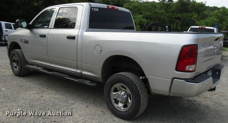 image for item FJ9726 2012 Dodge Ram 3500 Crew Cab pickup truck