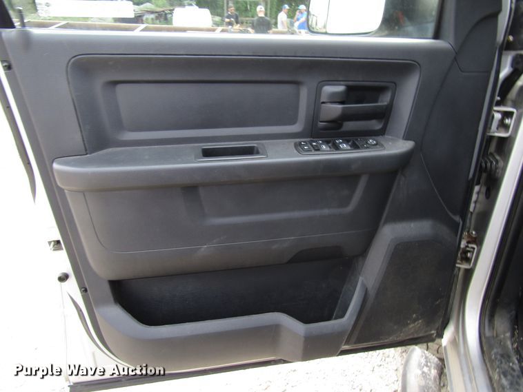 image for item FJ9726 2012 Dodge Ram 3500 Crew Cab pickup truck