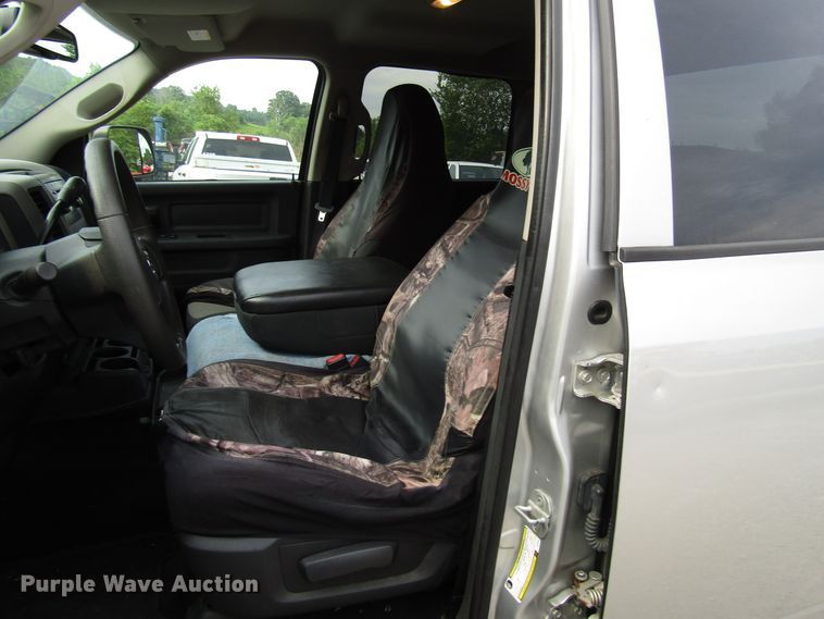 image for item FJ9726 2012 Dodge Ram 3500 Crew Cab pickup truck