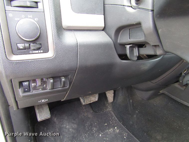 image for item FJ9726 2012 Dodge Ram 3500 Crew Cab pickup truck