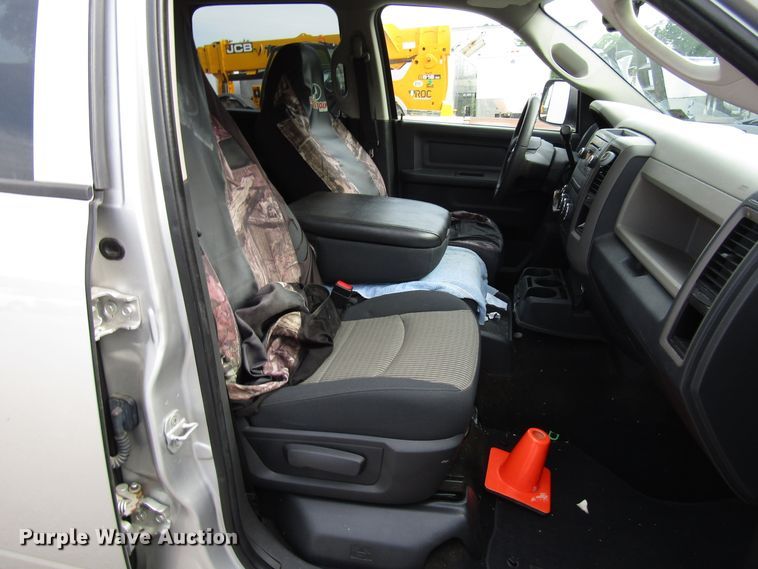 image for item FJ9726 2012 Dodge Ram 3500 Crew Cab pickup truck