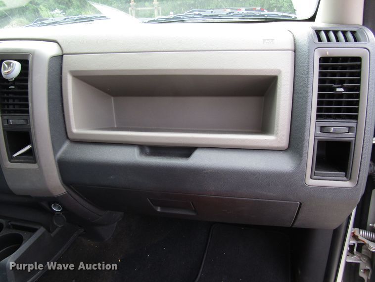 image for item FJ9726 2012 Dodge Ram 3500 Crew Cab pickup truck