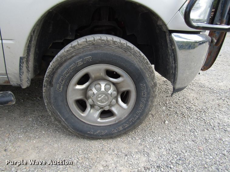 image for item FJ9726 2012 Dodge Ram 3500 Crew Cab pickup truck