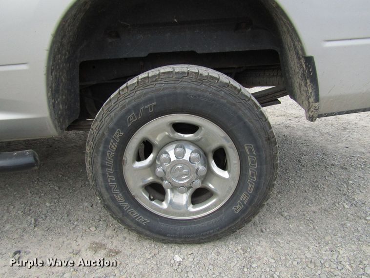 image for item FJ9726 2012 Dodge Ram 3500 Crew Cab pickup truck