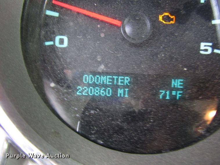 image for item FJ9728 2011 Chevrolet Silverado 2500HD Crew Cab pickup truck