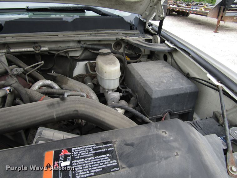 image for item FJ9728 2011 Chevrolet Silverado 2500HD Crew Cab pickup truck