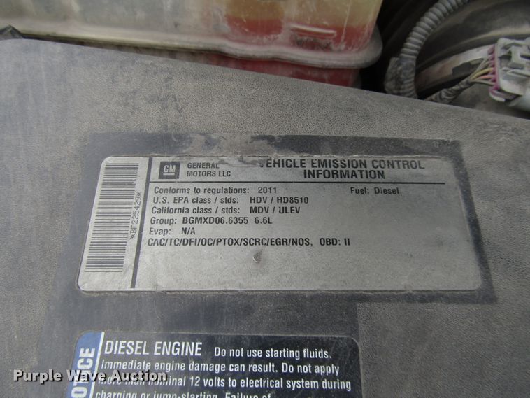 image for item FJ9728 2011 Chevrolet Silverado 2500HD Crew Cab pickup truck