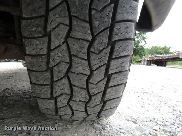 image for item FJ9728 2011 Chevrolet Silverado 2500HD Crew Cab pickup truck