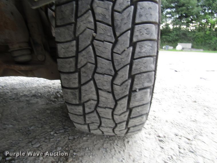 image for item FJ9728 2011 Chevrolet Silverado 2500HD Crew Cab pickup truck