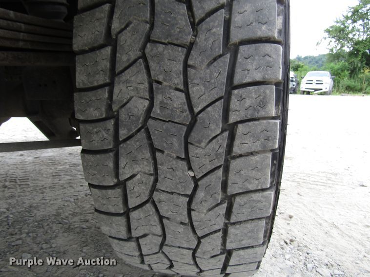 image for item FJ9728 2011 Chevrolet Silverado 2500HD Crew Cab pickup truck