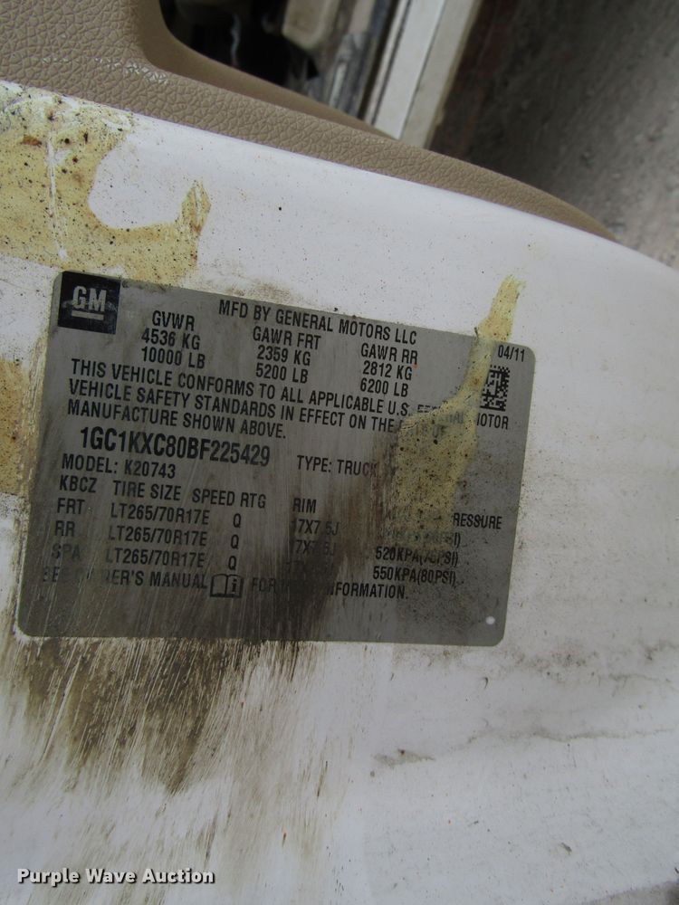 image for item FJ9728 2011 Chevrolet Silverado 2500HD Crew Cab pickup truck