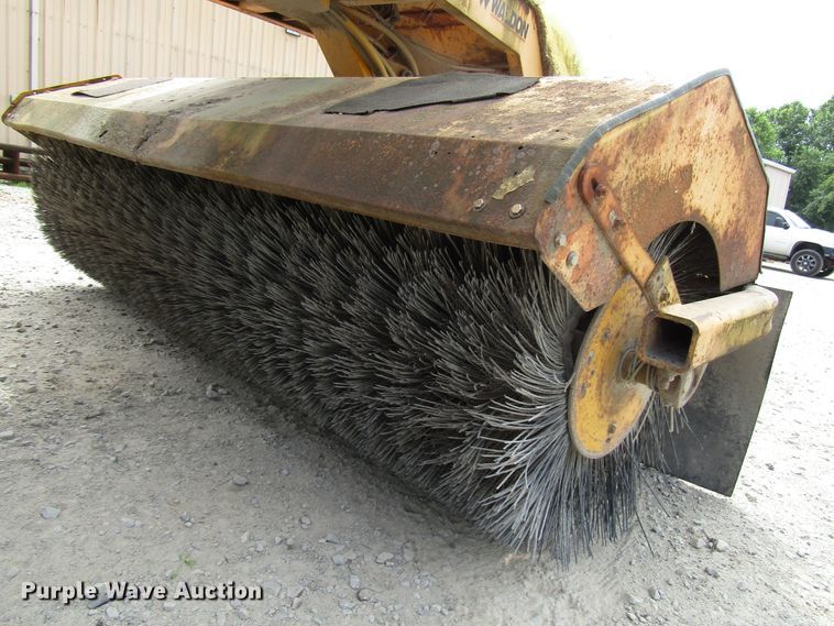 image for item FJ9737 Waldon SM250 broom
