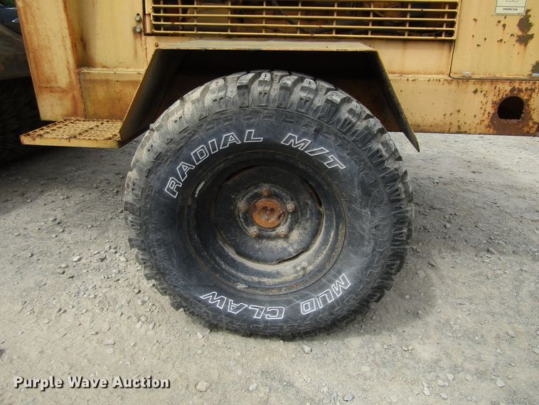image for item FJ9737 Waldon SM250 broom