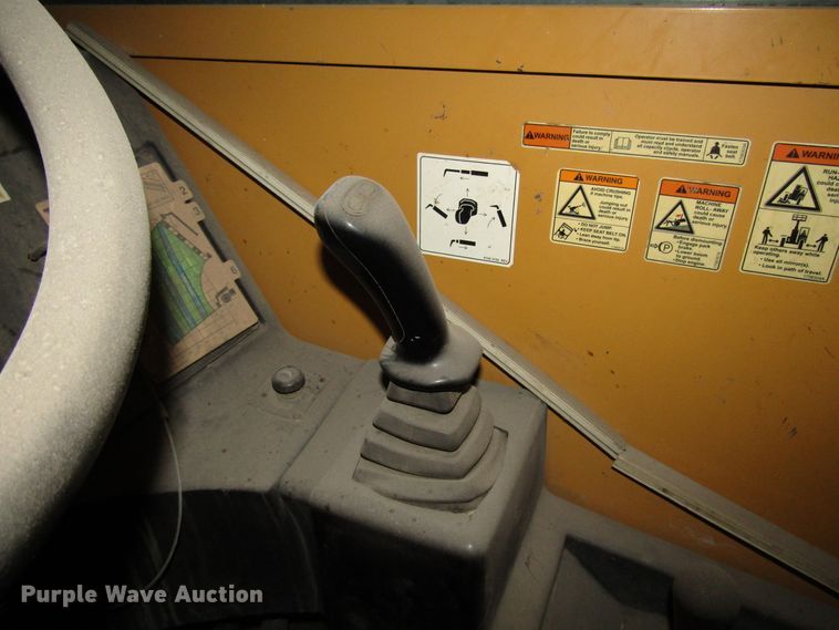 image for item FJ9740 2007 Caterpillar TL642 telehandler