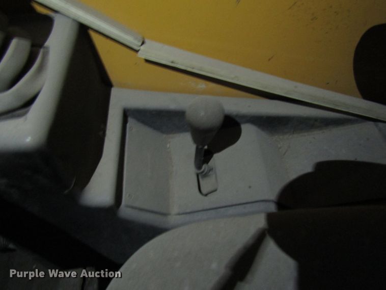 image for item FJ9740 2007 Caterpillar TL642 telehandler