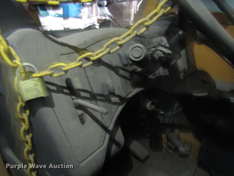 image for item FJ9740 2007 Caterpillar TL642 telehandler