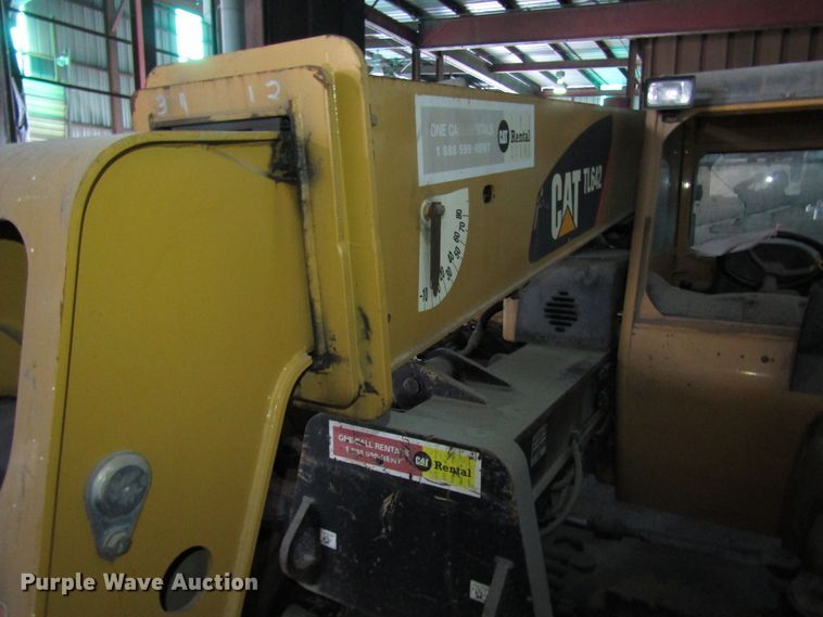 image for item FJ9740 2007 Caterpillar TL642 telehandler