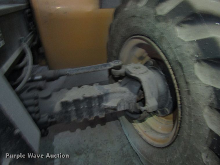 image for item FJ9740 2007 Caterpillar TL642 telehandler