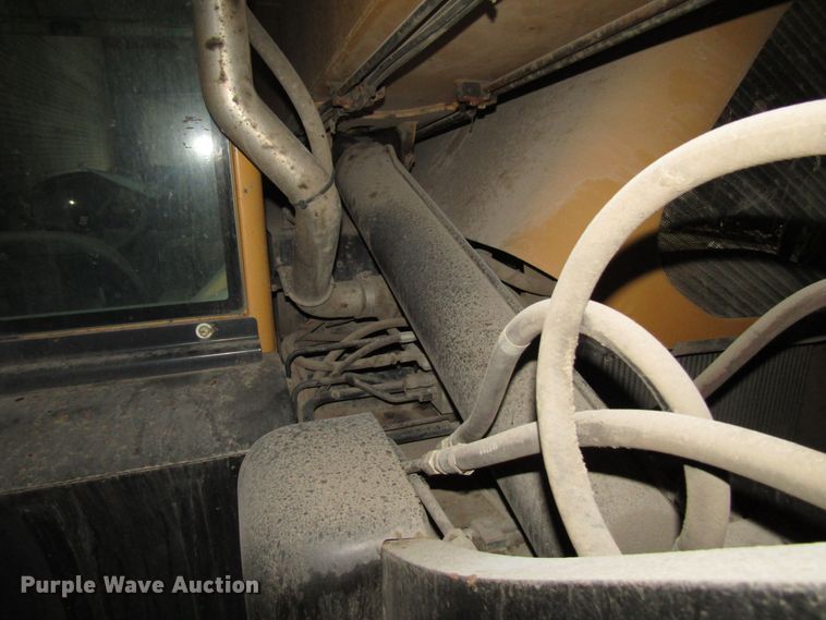 image for item FJ9740 2007 Caterpillar TL642 telehandler