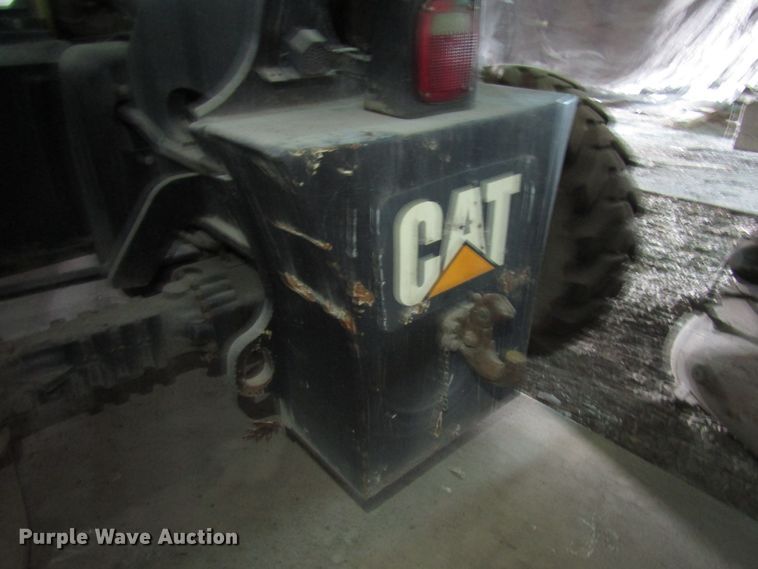 image for item FJ9740 2007 Caterpillar TL642 telehandler